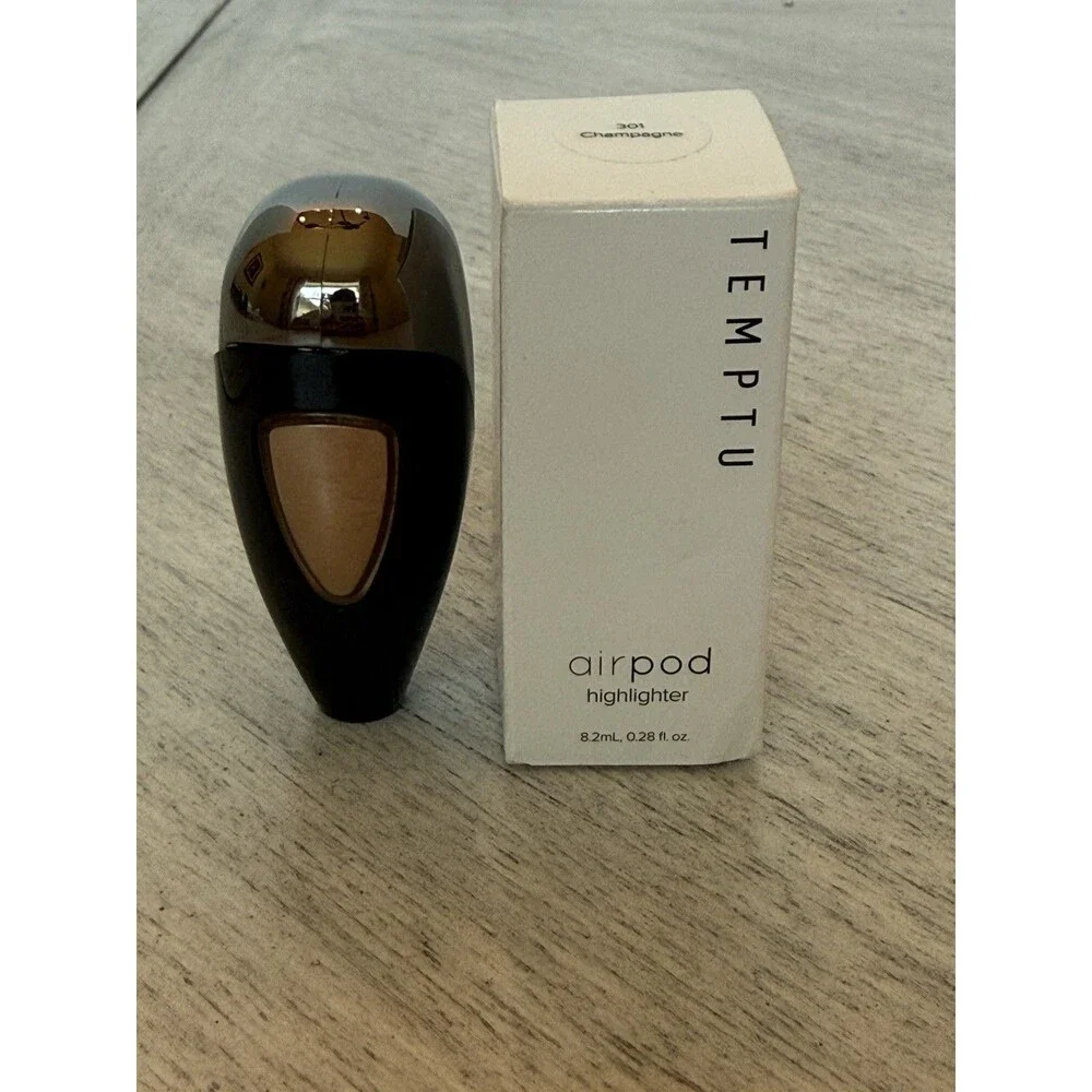 Temptu AirPod Highlighter 8.2ml 0.28 FL. OZ. Shade “301 Champagne” New In Box